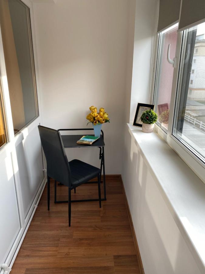 Mall Luxury Apartments Bacău Extérieur photo